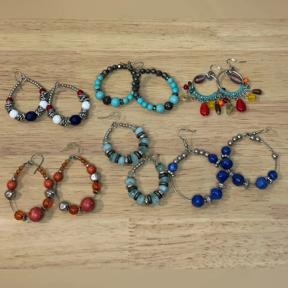 Lot of 6 hoop‎ pierced earrings various styles and colors - Picture 1 of 7